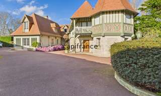 Commerce 300 m² en viager Livarot-Pays-d'Auge (14140)