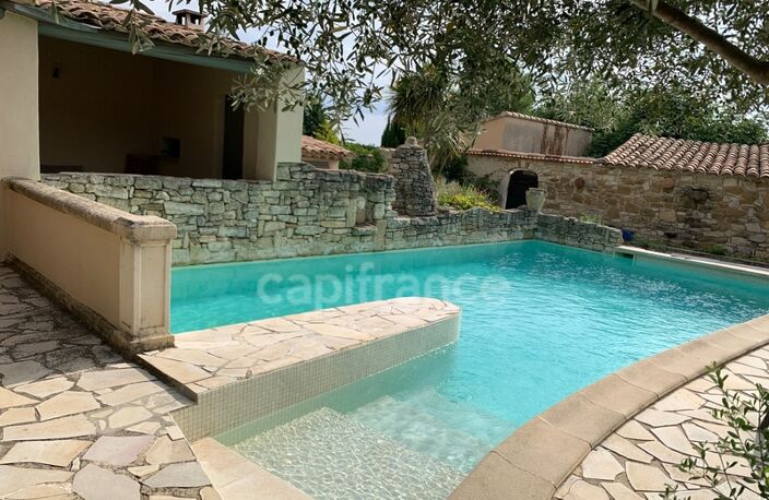VILLA PROVENCALE DE PLAIN-PIED A AUBIGNAN (84) AVEC PISCINE — photo 3