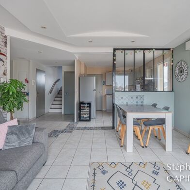 Appartement 5 pièces 252000 €