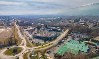 Terrain  2500 m² à vendre à Saint-Genis-Pouilly (01630)