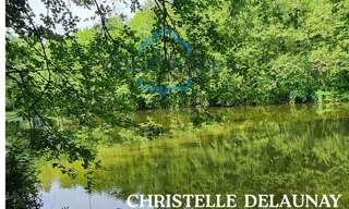 Commerce  34403 m² à vendre à Craon (53400)