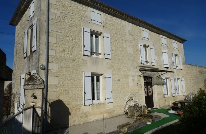 Maison à vendre 8 pièces HIERSAC (16) — photo 3