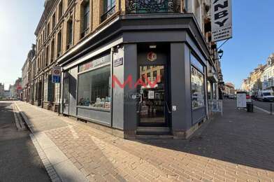 Commerce 2 pièces 740 €