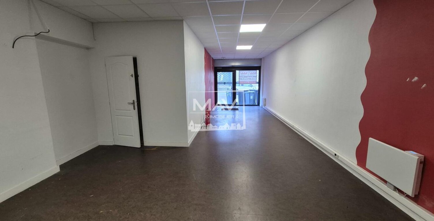 LOCAL COMMERCIAL TOURCOING — photo 1