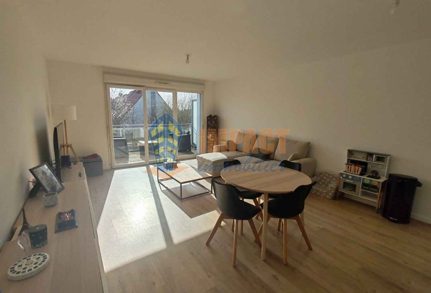 EXCLUSIF: Appartement type 3, balcon, 2 places de parking. vendu loué — photo 1