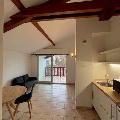 Appartement 2 pièces 705 €