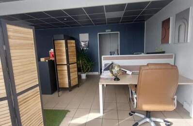 Bien Commercial À Louer — photo du bien