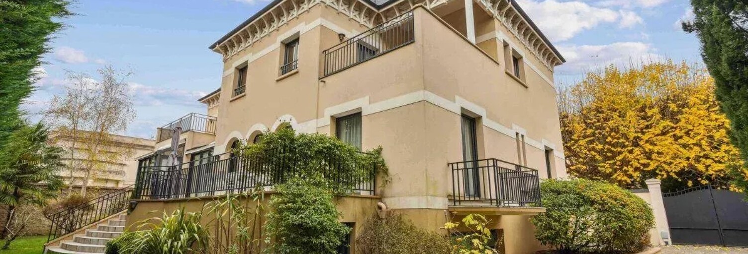 Maison 7 Pièces 487 m² à vendre à Saint-Maur-des-Fossés (94210)