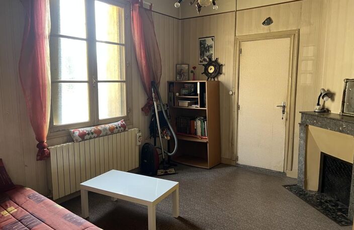 Maison de ville a restaurer — photo 3