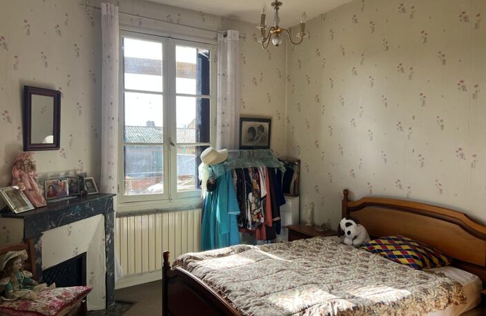 Maison de ville a restaurer — photo 4