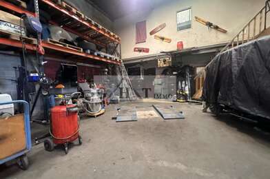 Local industriel  710000 €