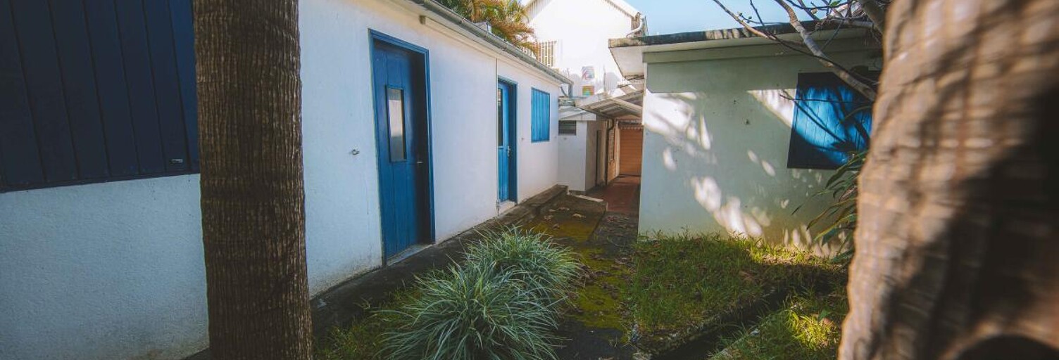 Commerce  380 m² à vendre à Saint-Joseph (97480)