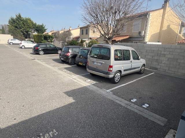 Place de stationnement extérieure 17€ +TVA — photo du bien