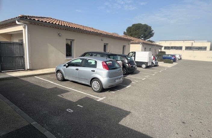 Place de stationnement extérieure 17€ +TVA — photo 3