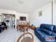 Appartement À Vendre grand T2 dernier étage — photo 2