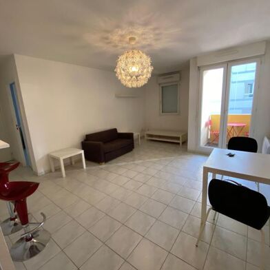 Appartement 2 pièces 734 €
