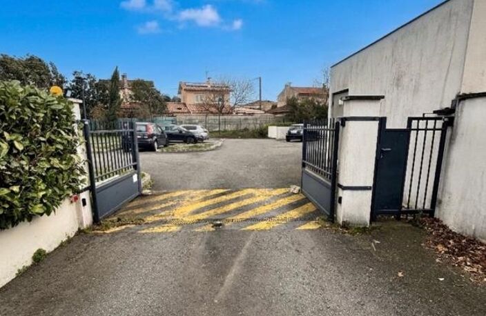 2 Places de Parking À Vendre — photo 2