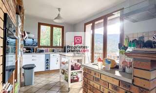 Maison 8 Pièces 195 m² à vendre à Ugine (73400)