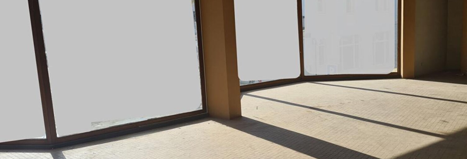 Immeuble  1200 m² à vendre à Mont-de-Marsan (40000)