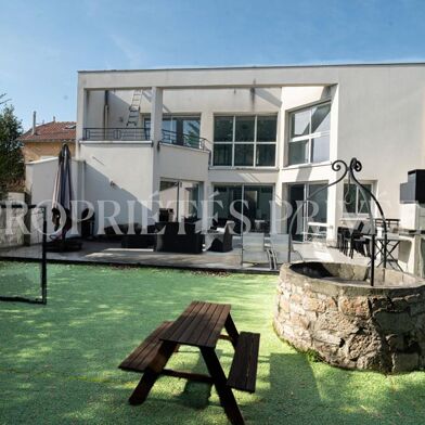 Maison 6 pièces 1450000 €