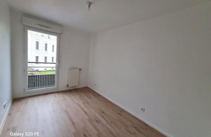 Appartement Saint Ouen L Aumone 3 pièces — photo 3