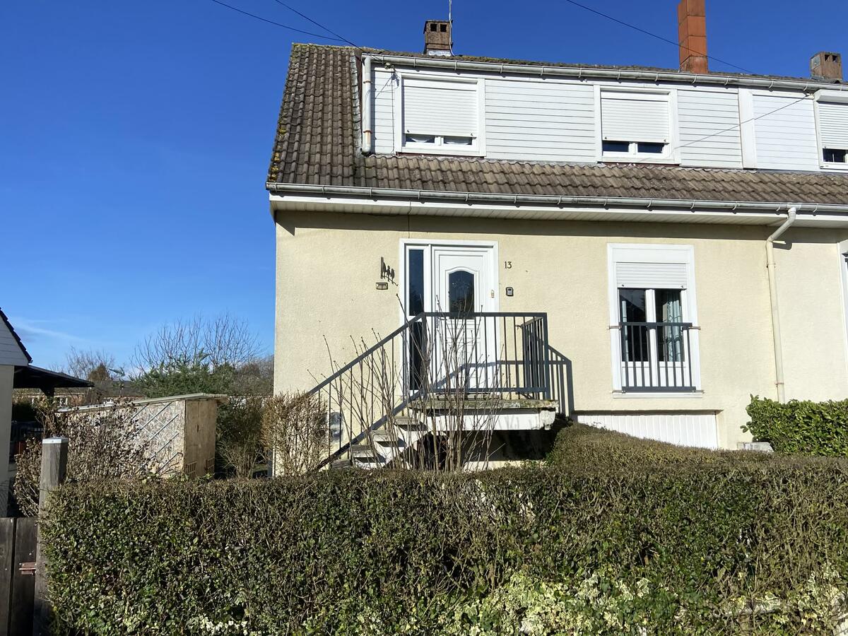 Villa / Maison  T5 à vendre Saint-Pol-sur-Ternoise 62130