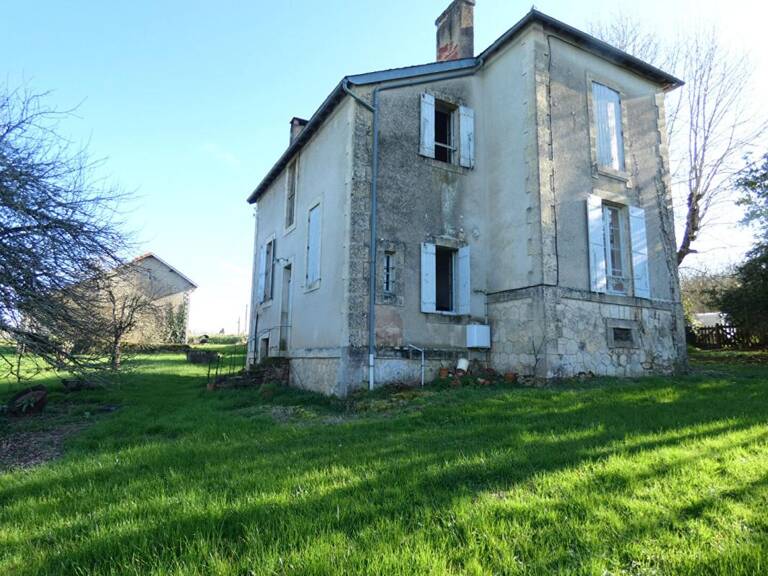 Maison Nailhac 160 m2 / 4 chambres / grange / hangar / terrain 1 hectare — photo 1