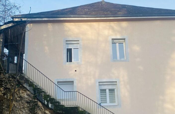Maison / Immeuble  individuel 252 m2- 3 logements- Saint Amour — photo 2