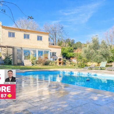 Maison 5 pièces 569000 €