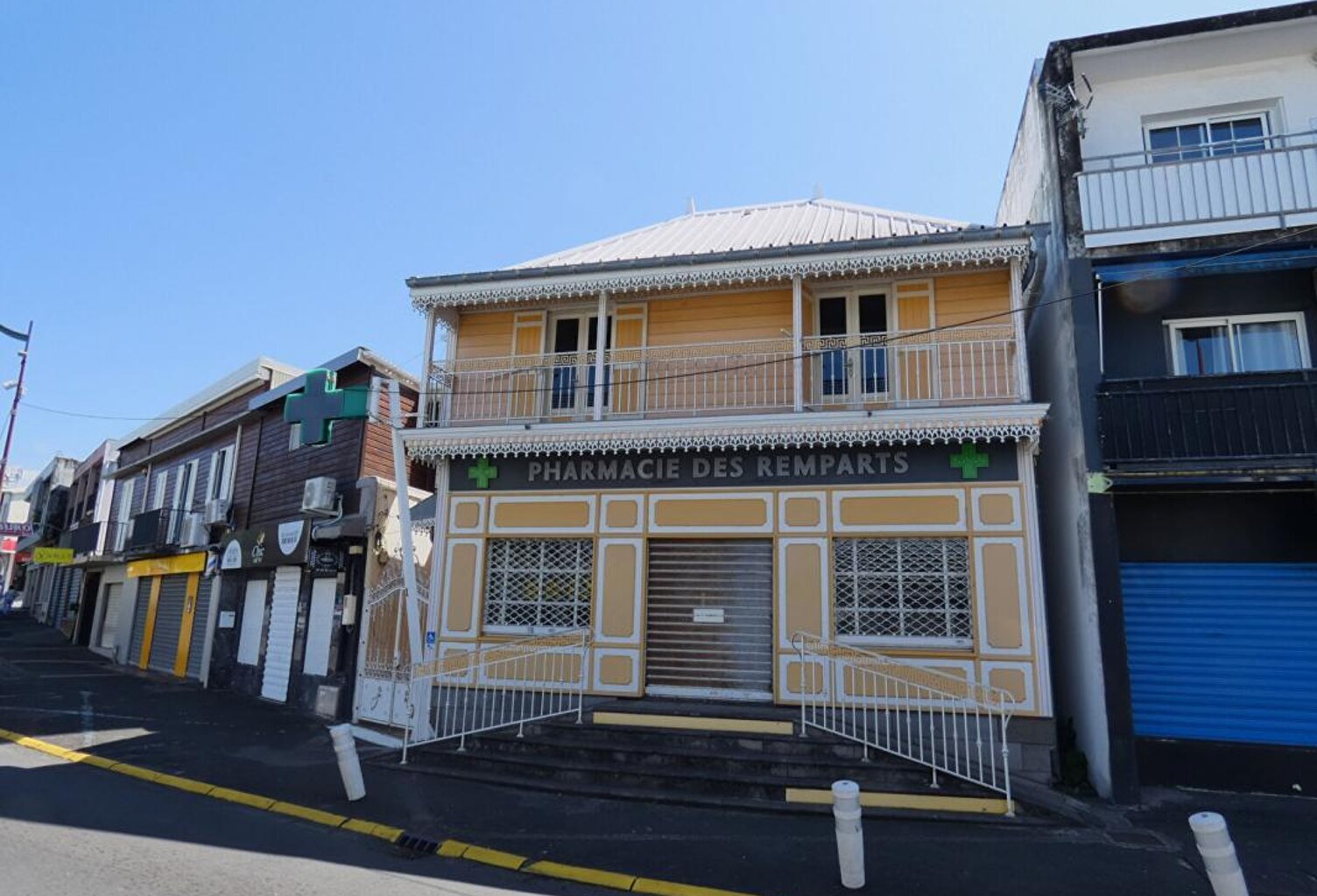 97480 Saint Joseph ensemble immobilier env 280m²  sur 610m² centre ville — photo 1