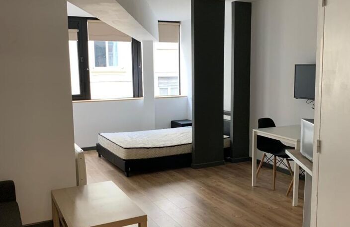 Location appartement 1 pièce 24 m² à Saint-Étienne (42000) — photo 4
