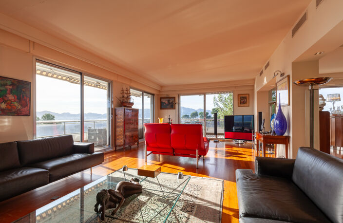 Appartement d'exception avec terrasse panoramique et vue mer — photo 4