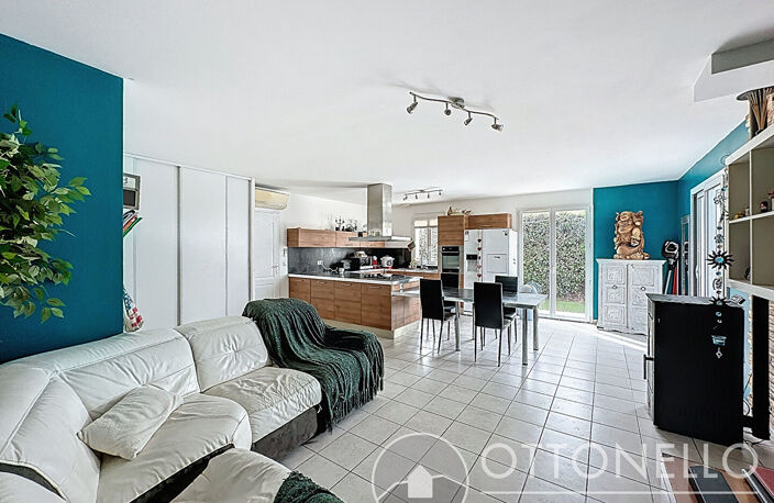 Maison Roquebrune Sur Argens 5 pièces 104,60 m2 sur 561 m2 de terrain avec piscine et stationnements — photo 2