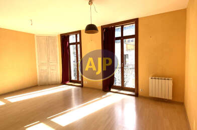 Appartement 3 pièces 555 €