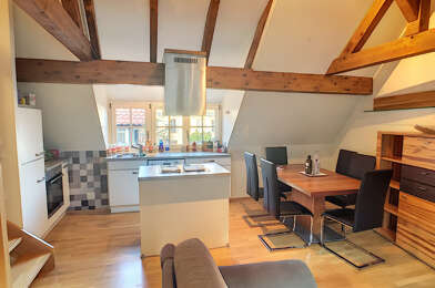 Appartement 3 pièces 910 €