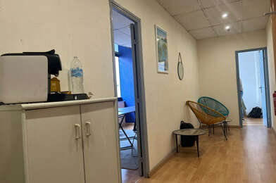 Commerce  181900 €