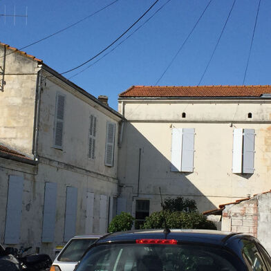 Appartement 3 pièces 558 €