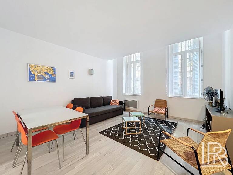 Type 1 // MEUBLE // SECTEUR LA PLAINE - SAINT SAVOURNIN — photo 1