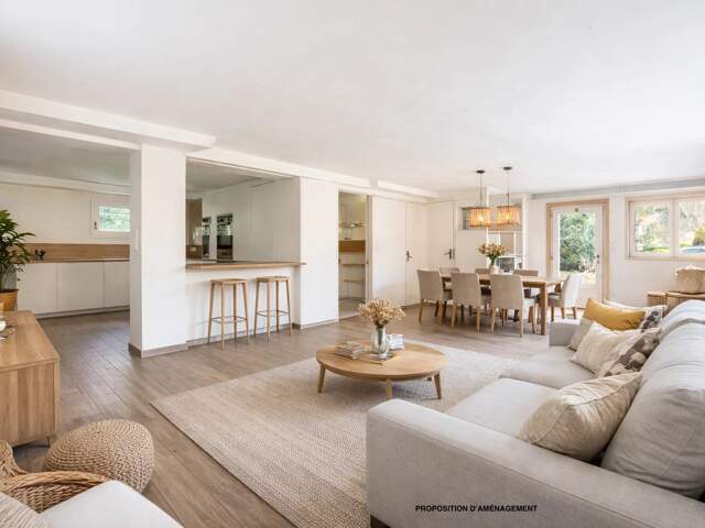 MAISON T6 180M2 SECTEUR VALVERT — photo du bien