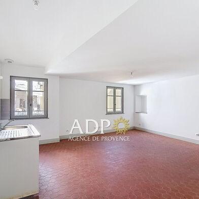 Appartement 3 pièces 136500 €