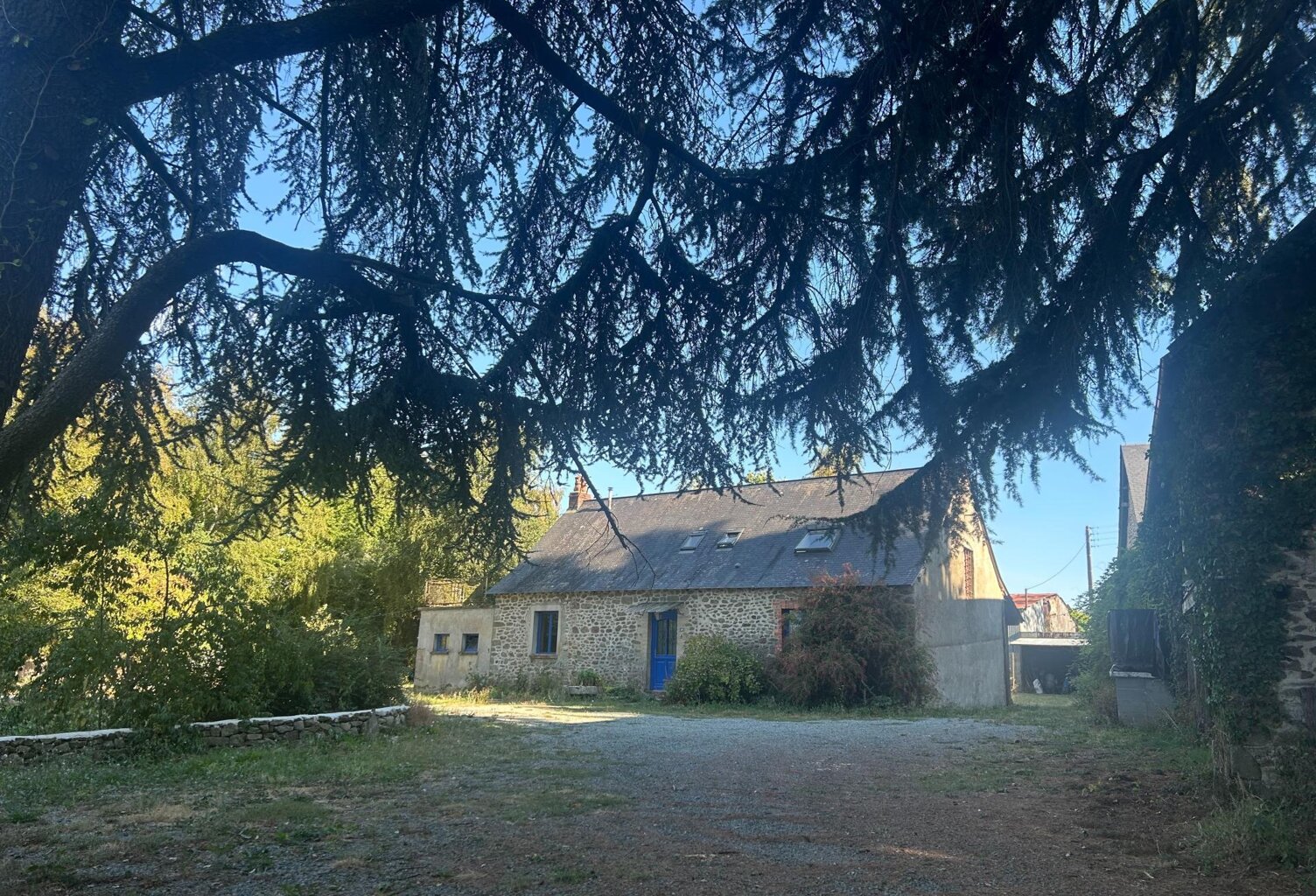 FERMETTE DE 130M² AVEC 4 CHAMBRES SUR UN MAGNIFIQUE TERRAIN DE 15000M² — photo 1