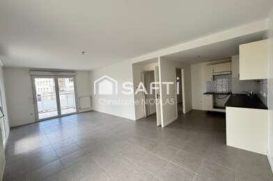 Appartement 4 pièces 225000 €