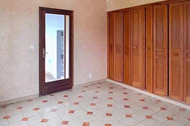 Appartement 4 pièces 210000 €