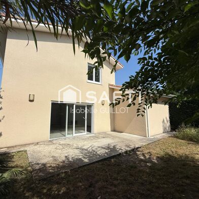 Maison 4 pièces 399000 €