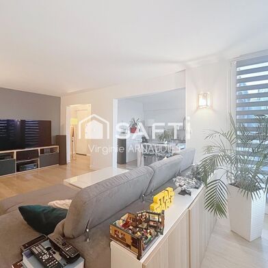 Appartement 5 pièces 230000 €