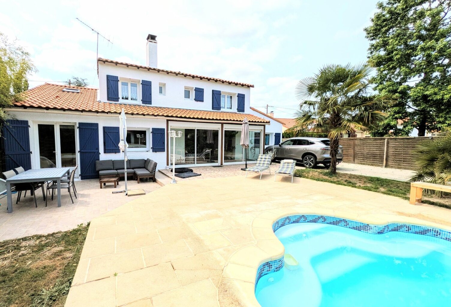 Maison 160 m²  4/5 chambres  Piscine  Garage 56 m²  Terrain 980 m²  La Chevrolière — photo 1
