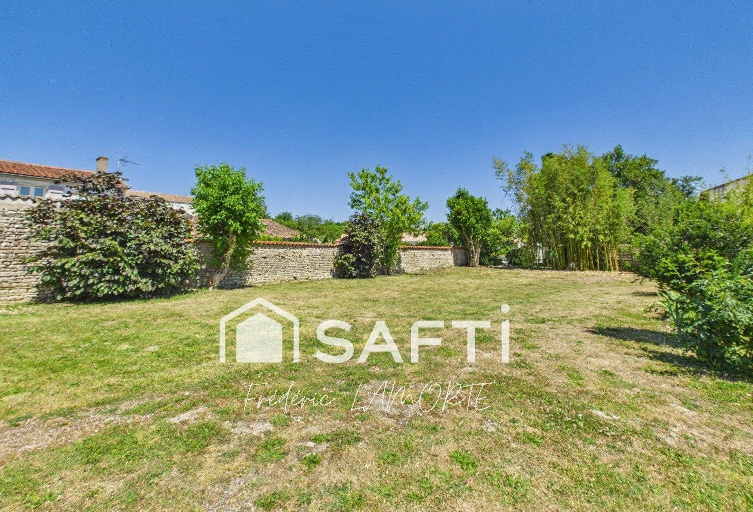 500m2 viabilisé en centre-bourg de Sainte-Soulle — photo 1