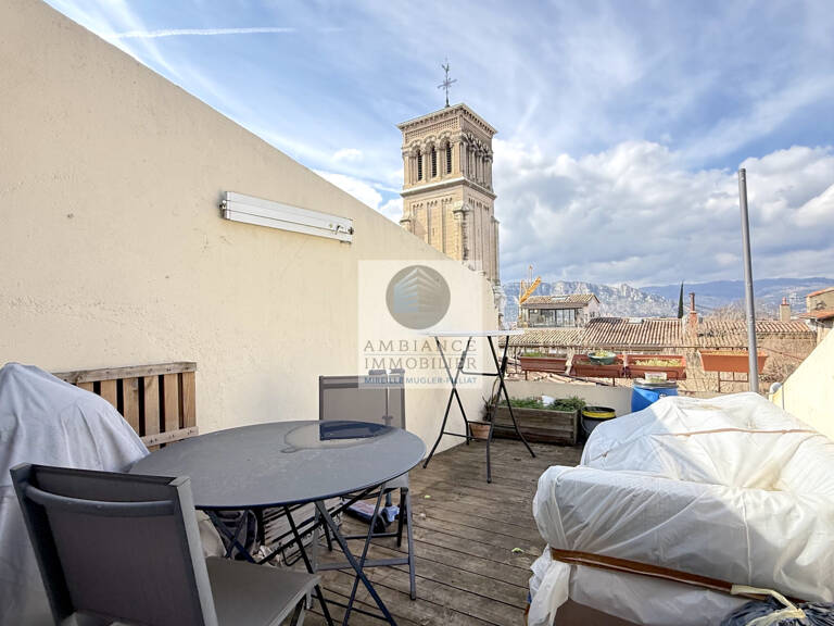 Centre historique, appartement de caractère avec terrasse — photo 1