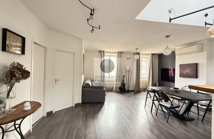 Centre historique, appartement de caractère avec terrasse — photo 2