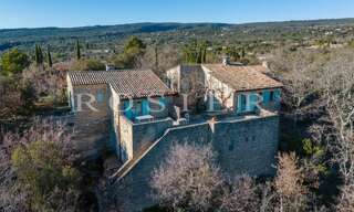 Maison 8 Pièces 275 m² à vendre à Gordes (84220)